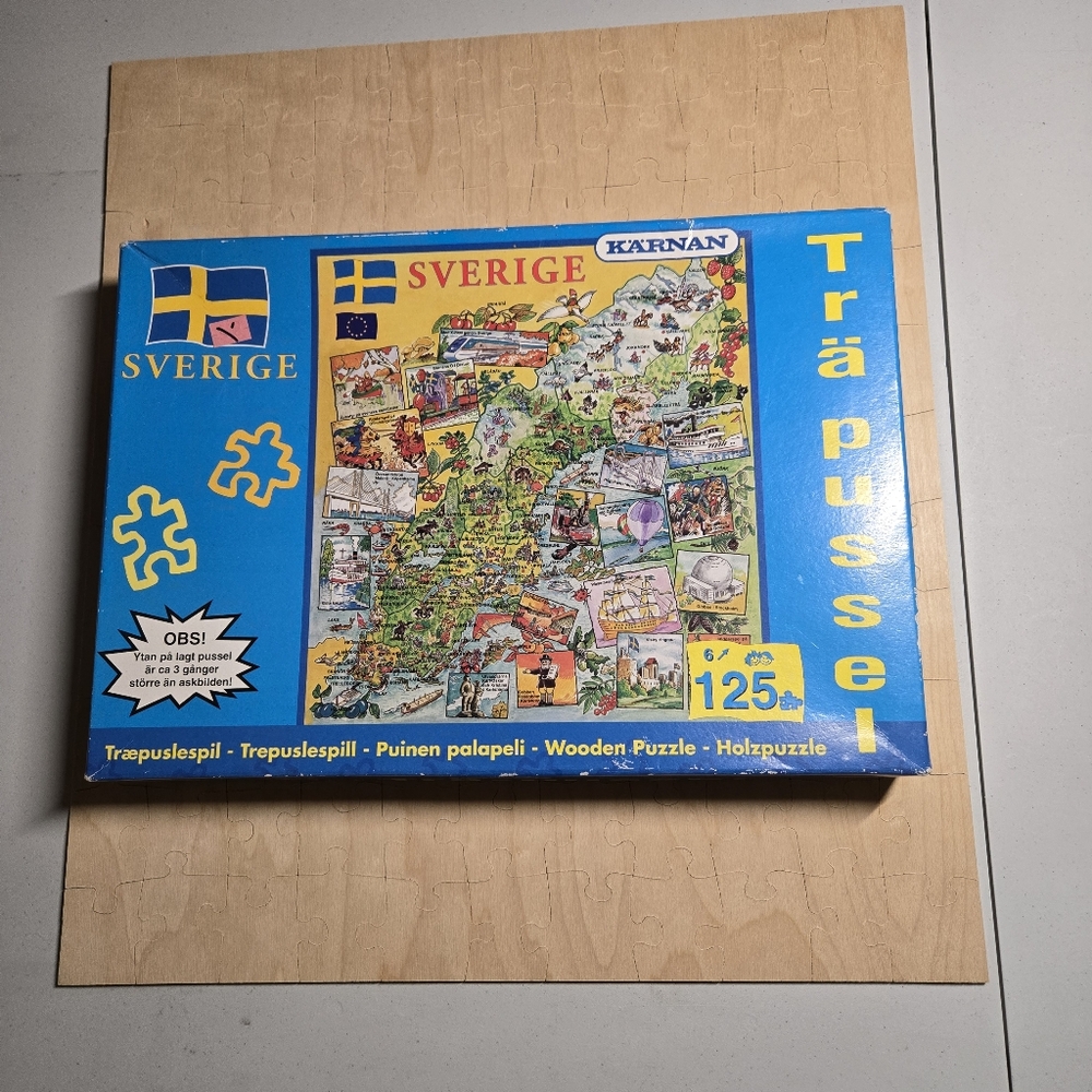 Kärnan SVERIGE SWEDEN Wooden Jigsaw Puzzle Map Travel 125 Pieces COMPLETE